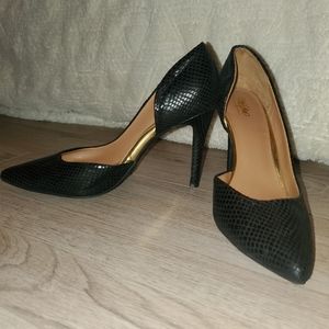 Black Snakeskin Heels with Gold Detail, Size 8.5